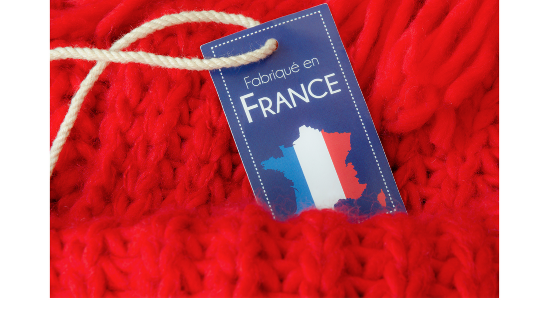 Logo Made in France symbolisant l'engagement de Mamouchka Paris pour la qualité et la production locale.